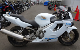 HONDA CBR600F 1999 PC35