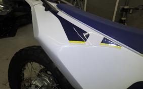 HUSQVARNA 701ED 2023