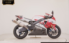 YAMAHA YZF-R7 2001