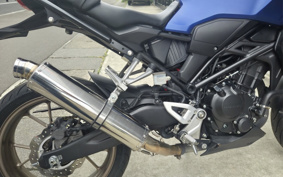 HONDA CB250R MC52
