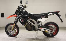 APRILIA SXV550 2006