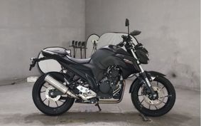 YAMAHA FZ25 RG42