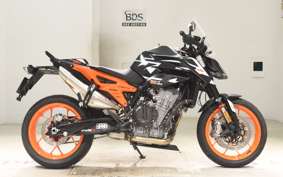 KTM 890 DUKE GP 2023