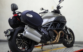 DUCATI DIAVEL STRADA 2013 ZDMG102JBDB