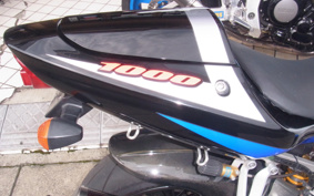 SUZUKI GSX-R1000 2001 GT74A