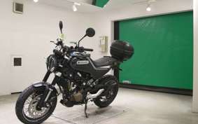 HUSQVARNA SVARTPILEN 125 2010