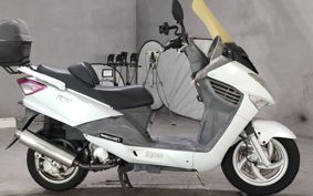 SYM RV125i ..