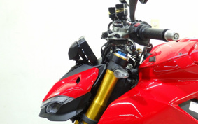 DUCATI STREET FIGHTER V4S 2020 FA00