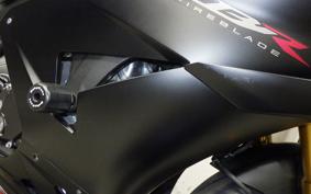 HONDA CBR1000RR RSP SC82