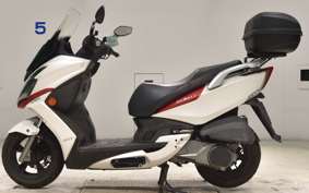 KYMCO G-DINK250I