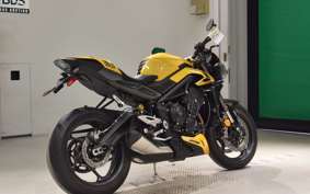 TRIUMPH STREET TRIPLE RS 2025