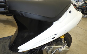 SUZUKI ADDRESS V100 CE11A