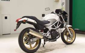 HONDA VTR 250 Gen. 2