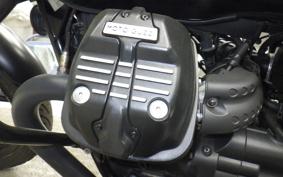 MOTO GUZZI V7 STONE 2022