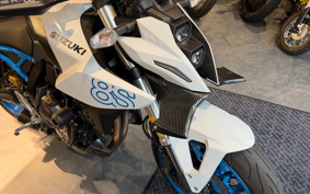 SUZUKI GSX-8S 2023 EM1AA