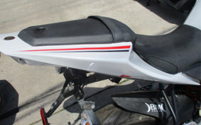 YAMAHA YZF-R125 RE06