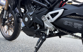 HONDA CB250R MC52