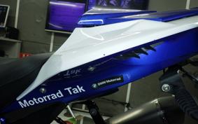 BMW HP4 2014