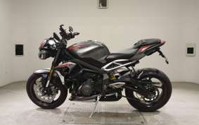 TRIUMPH STREET TRIPLE RS 2021