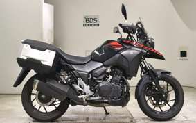 SUZUKI Vｽﾄﾛｰﾑ250A 2019