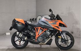 KTM 1290 SUPER  DUKE GT 2024 V6940