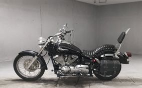 YAMAHA DRAGSTAR 250 VG02J