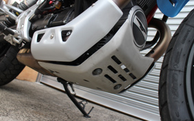 MOTO GUZZI V85 TT 2024 ZGUKY