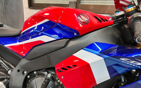 HONDA CBR1000RR-R FB SP 2023 SC82