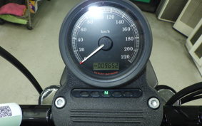 HARLEY XL1200N 2012