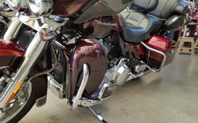 HARLEY FLHTKSE CVO 2014 TEN