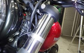 TRIUMPH BONNEVILLE BOBBER 2023