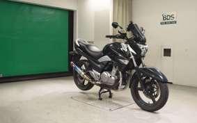 SUZUKI GSR250