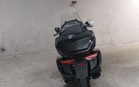 HONDA GL1800 TOUR DCT SC79