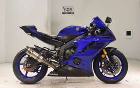 YAMAHA YZF-R6 2018