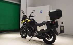 SUZUKI Vｽﾄﾛｰﾑ250 2025