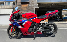 HONDA CBR600RR ABS 2025 PC40