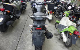 YAMAHA FZ25