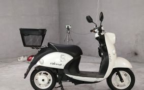 YAMAHA E-VINO SY11J