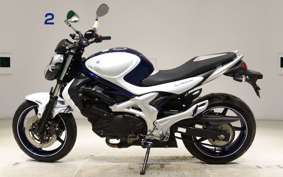 SUZUKI ｸﾞﾗﾃﾞｨｳｽ400 2010 VK58A