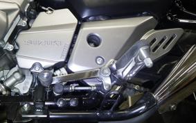 SUZUKI GSR250S
