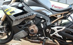 BMW S1000R 2023 0E51