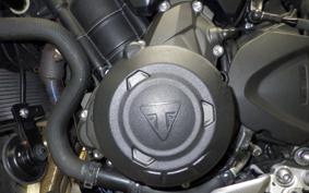 TRIUMPH STREET TRIPLE RS 2022