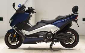 YAMAHA T-MAX 530 DX 2018 SJ15J