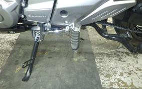 SUZUKI GSR250F 2023