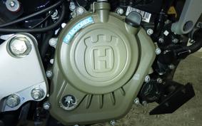 HUSQVARNA SVARTPILEN 125 2023