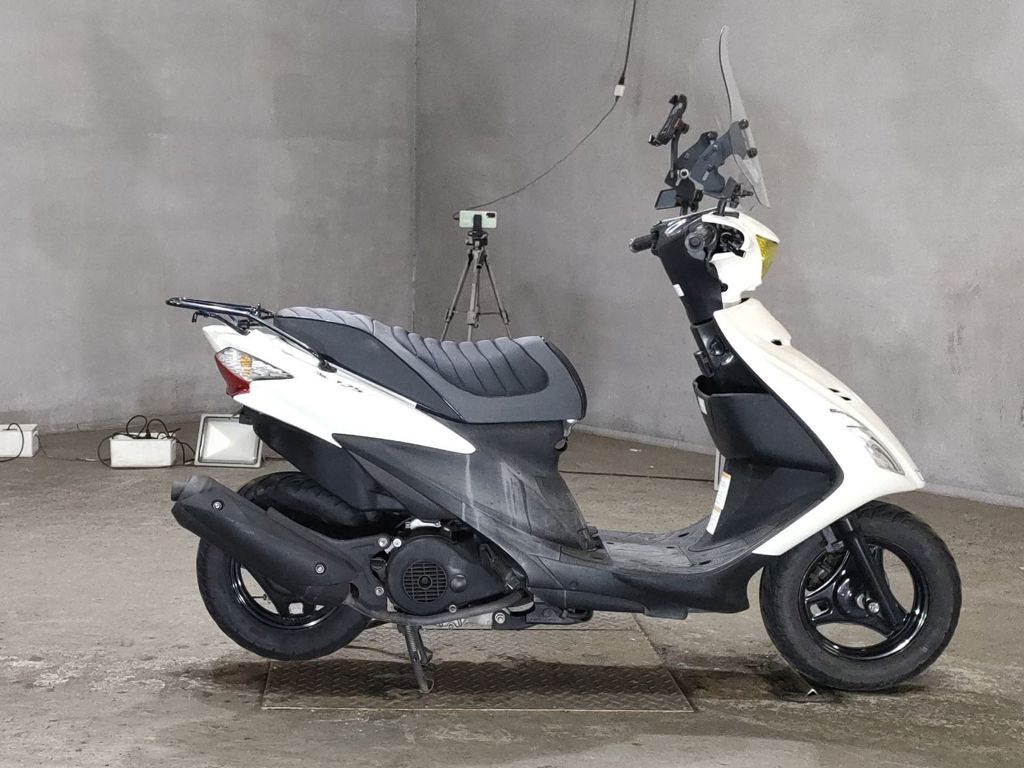 Фото Suzuki ADDRESS V125 с японского аукциона