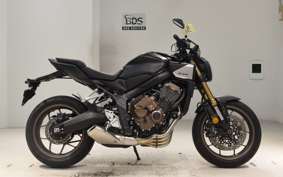 HONDA CB650R E-Clutch 2018 RH17