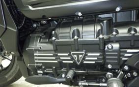 TRIUMPH ROCKET III ストームR 2025