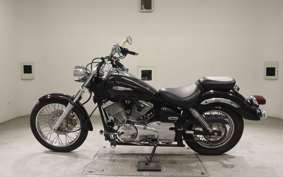 YAMAHA DRAGSTAR 250 VG02J