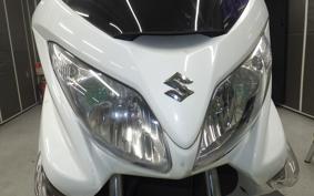 SUZUKI SKYWAVE 200 (Burgman 200)
